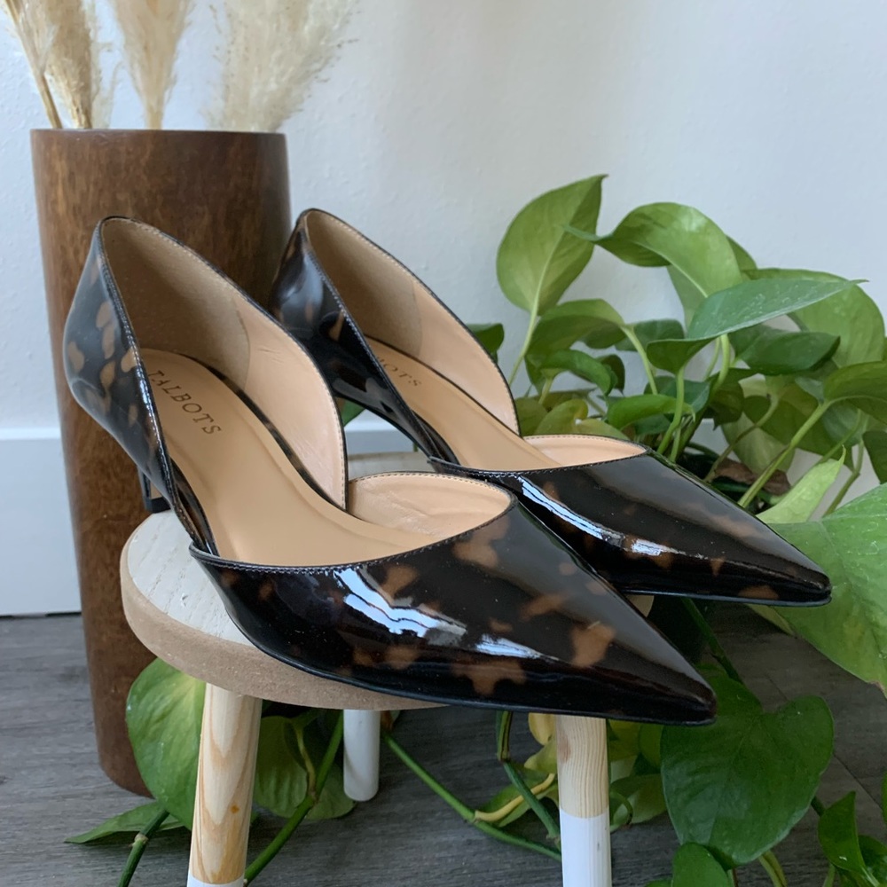 Talbots Tortoise Point Toe Kitten Heel